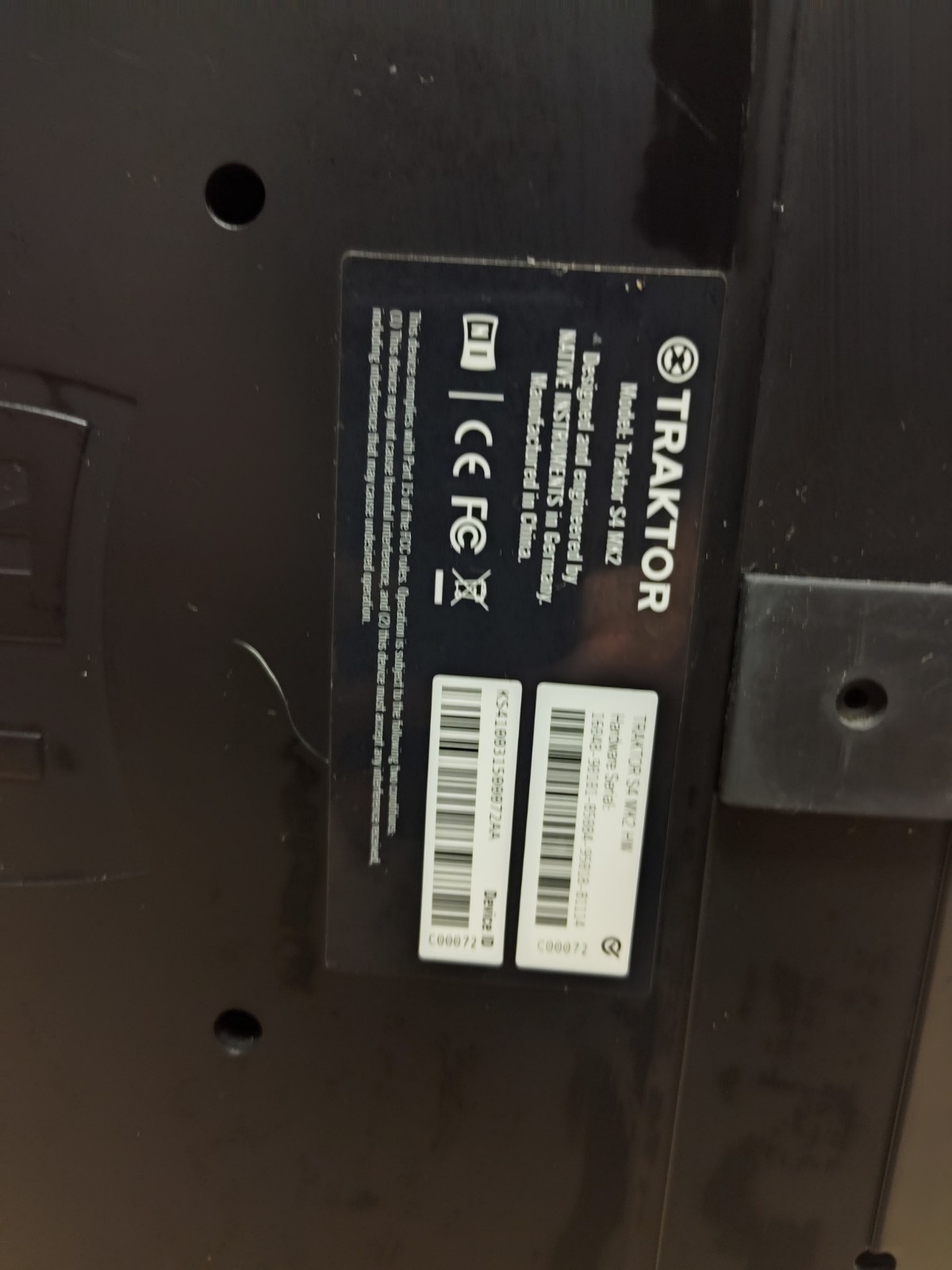 Native Instruments Traktor Kontrol S4 MK2 DJ Controller 4-Channel