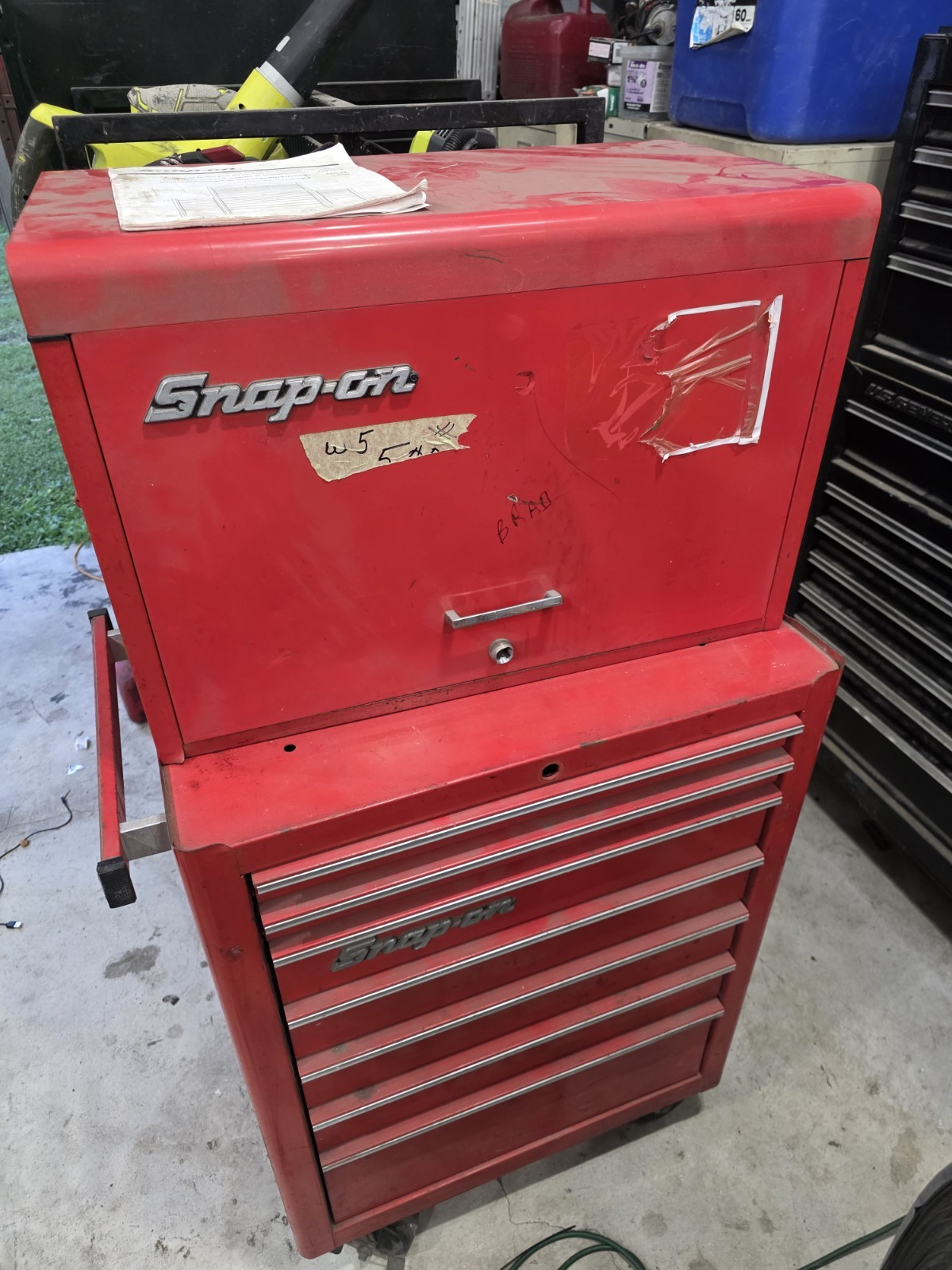 SNAP-ON TOOL BOX