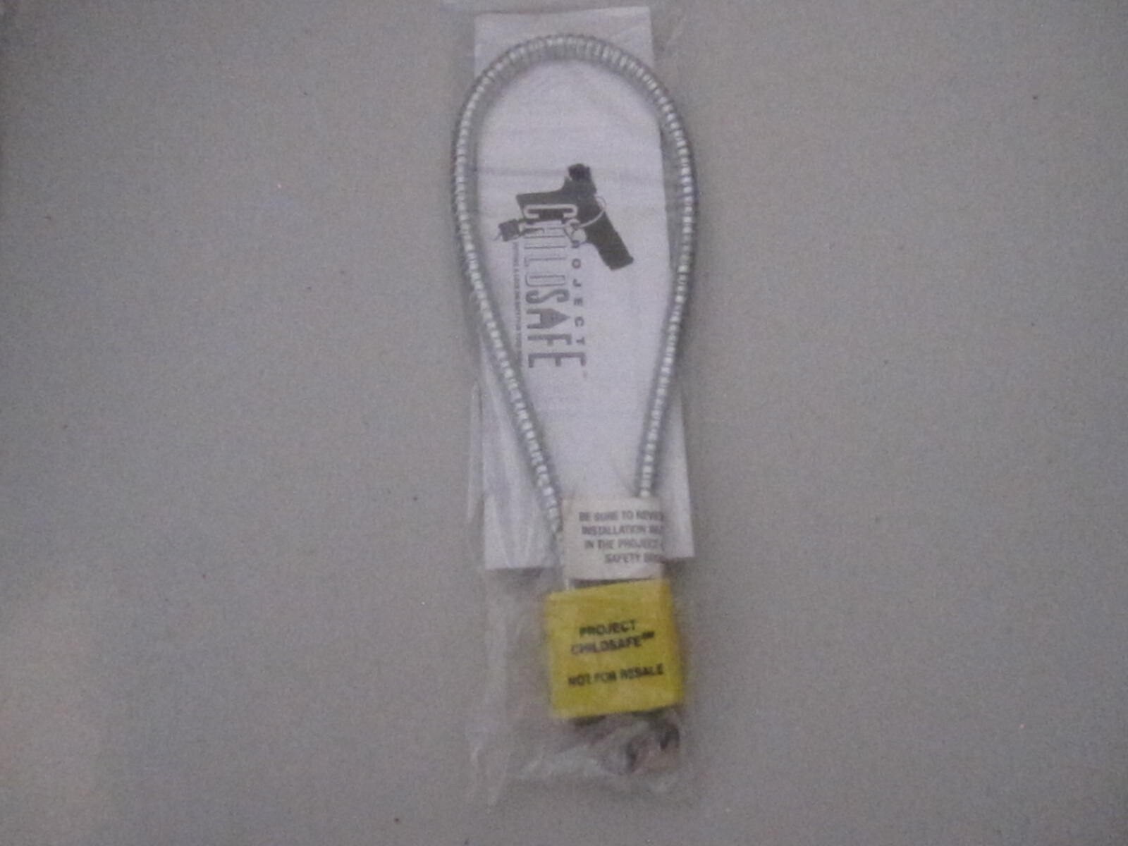 Cable Gun Lock, Keyed Chamber Cable Lock New With 2 Keys