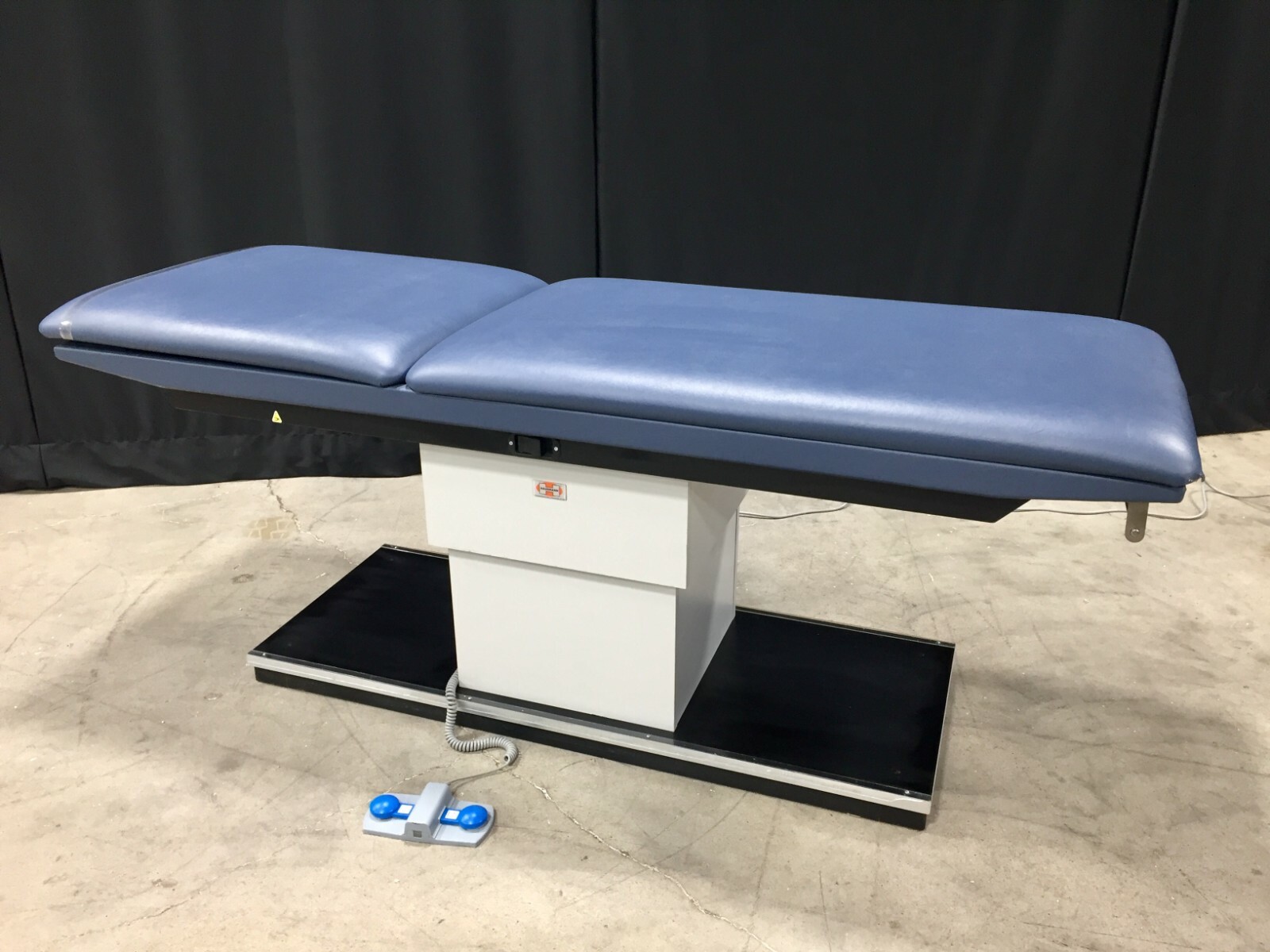 Hausmann 4756 Power Exam Table with foot controller