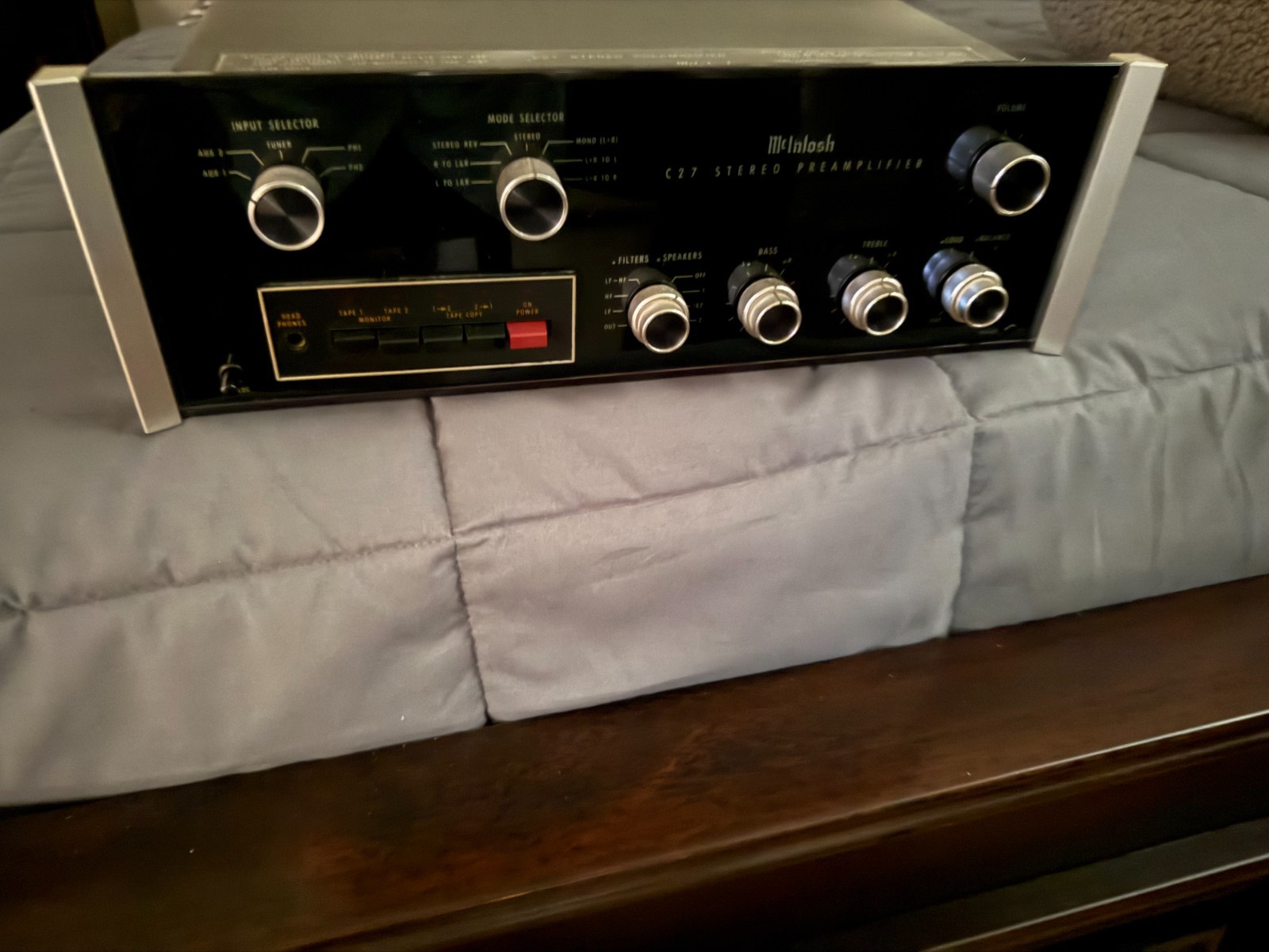 Mcintosh mc27 preamplifier