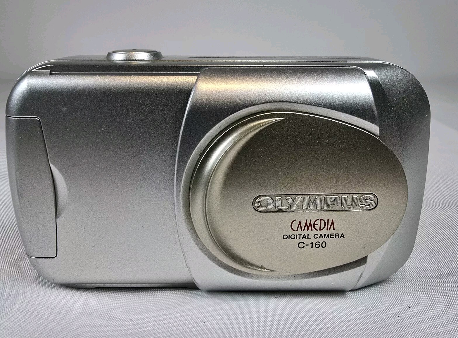 Olympus Digital Camera Camedia C-160 Zoom 3.2MP Silver Good Working Condition