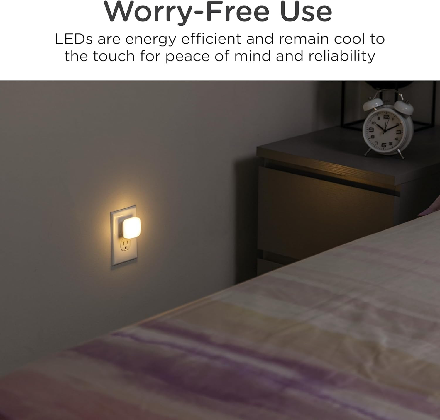 Mini Square LED Night Light, Plug In, Dusk to Dawn Sensor | Warm 3000K, Compact