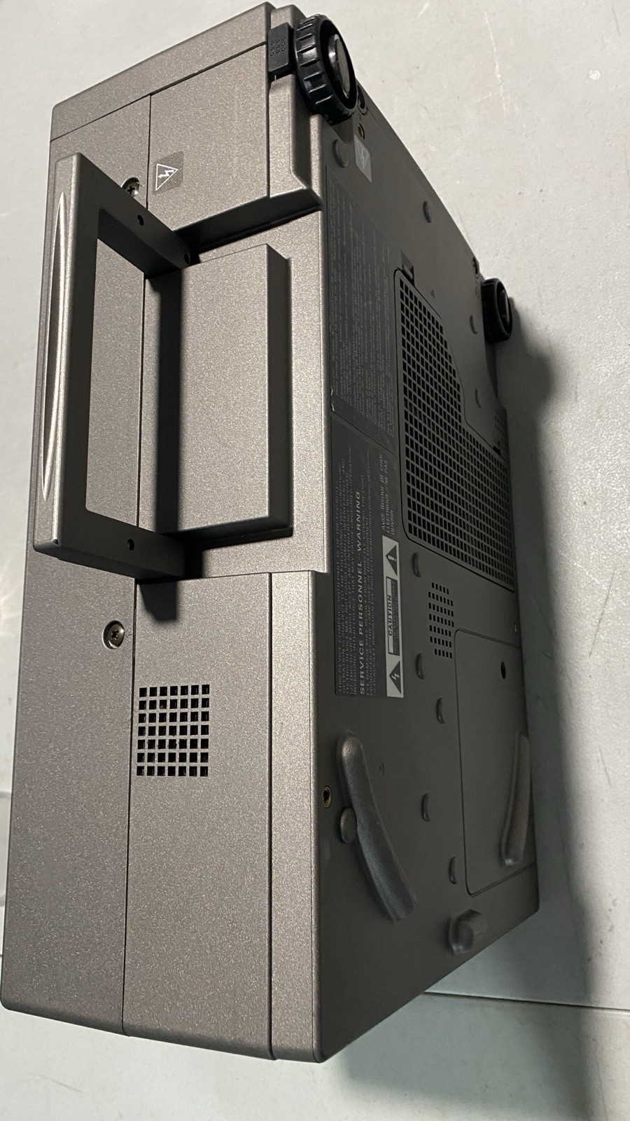 Eiki LC-X984 Digital Multimedia LCD Projector