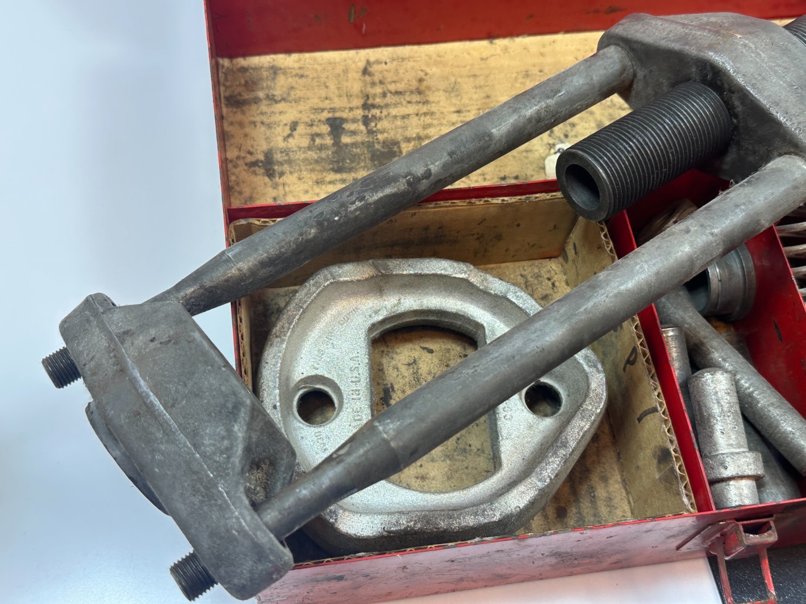 🇺🇸 Snap On Tools USA CG-220A King Pin Puller Removal Set, Original Metal Case