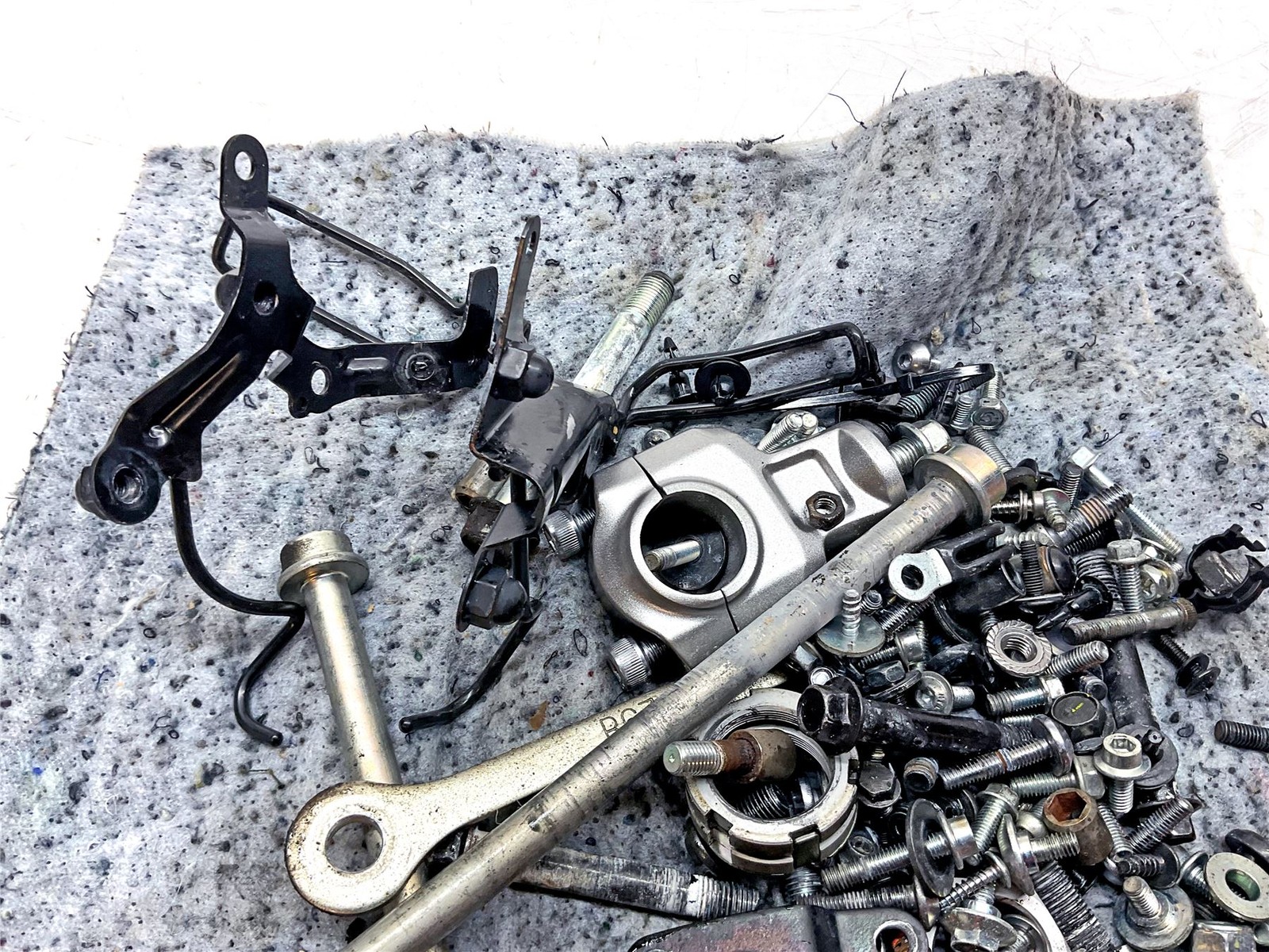 2020 Yamaha MT-10 Assorted Bolts & Fixings - B59541BOBAB