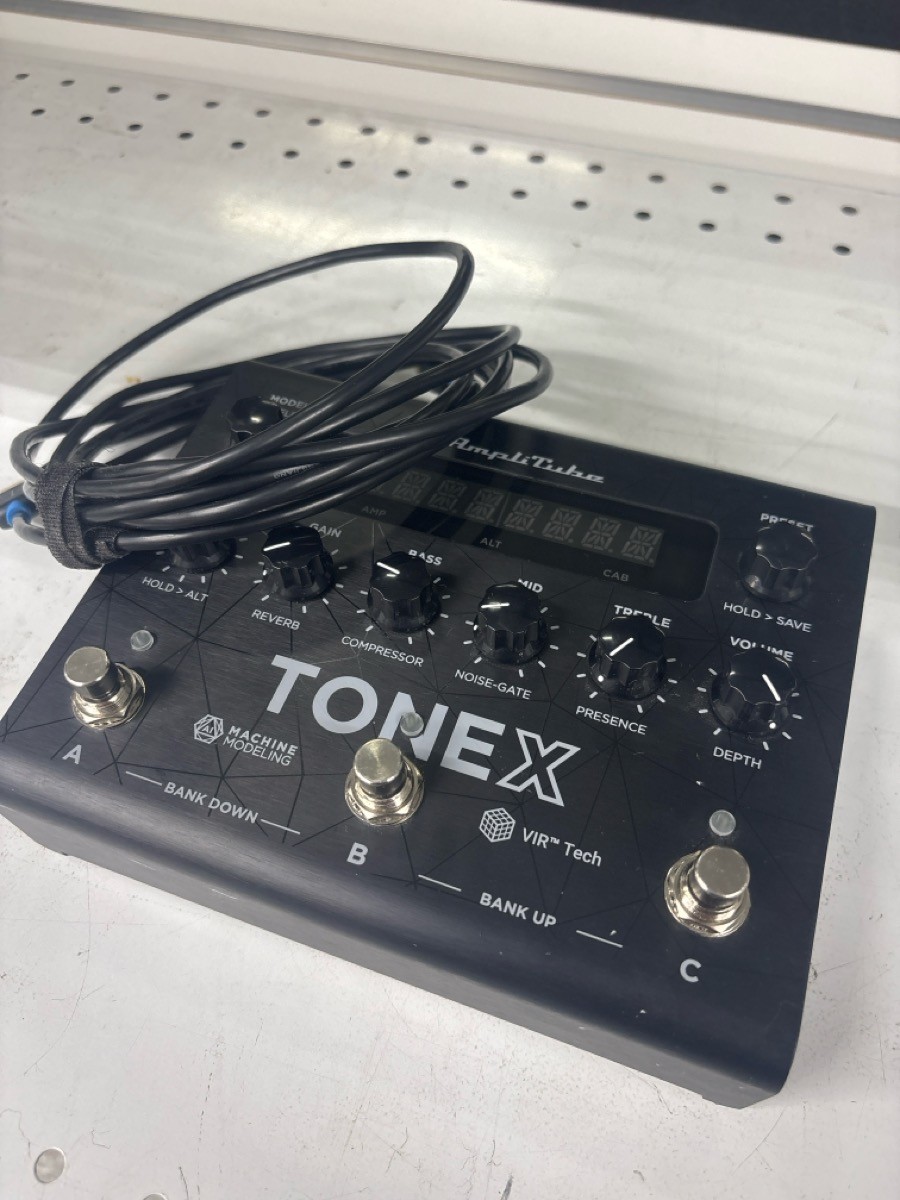 IK Multimedia Amplitube TONEX Amplifier Effects Modeler Pedal