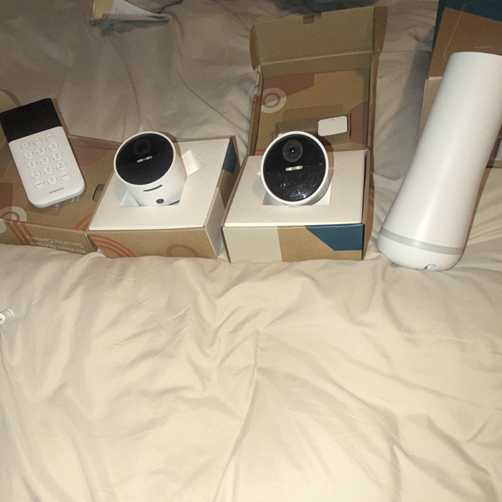 SimpliSafe Home Security System Alarm Kit, Keypad & 2 Cameras, White
