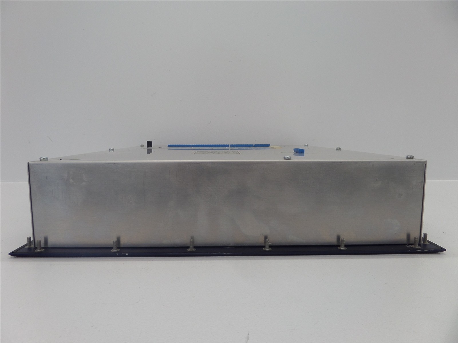 Gecma Challenger 18I-FMO Terminal Display Unit - Missing Ground Pin