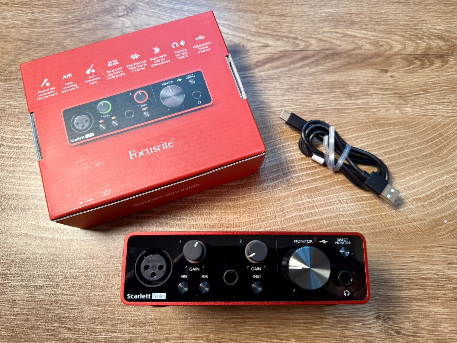 Focusrite Scarlett Solo (3rd Gen) USB Audio Interface Open Box Complete w/ Box