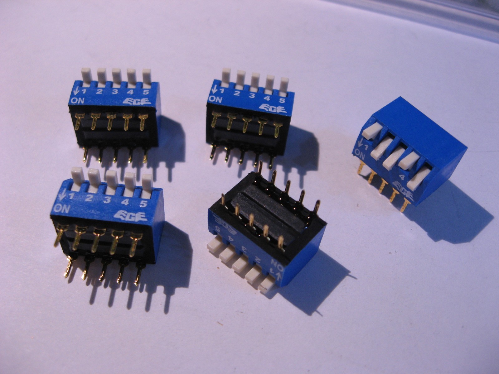 DIP Switch ECE 5 Position Through Hole Mount Right Angle - NOS Qty 5