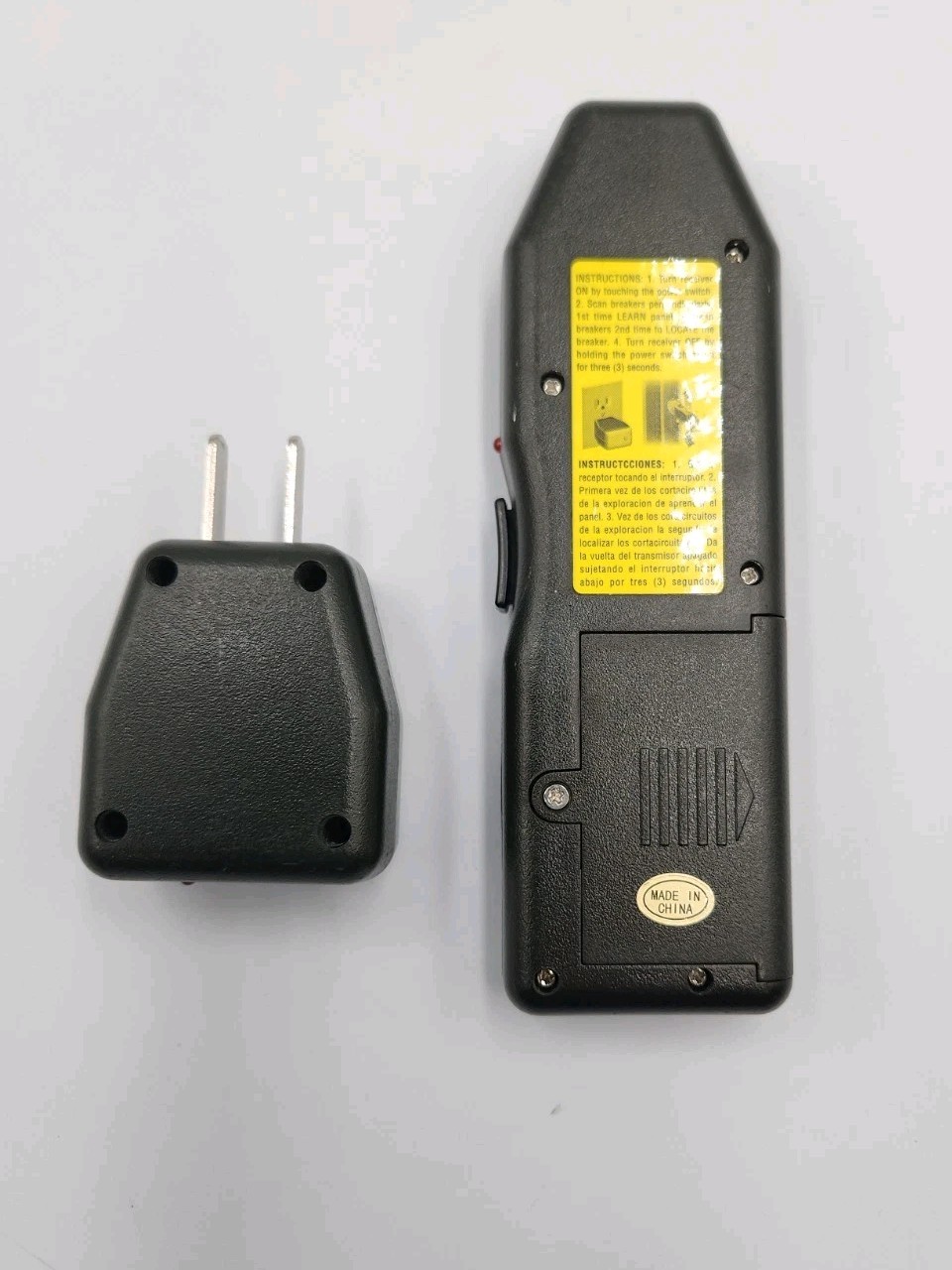 Klein Tools ET300 Digital Circuit Breaker Finder Transmitter & Receiver