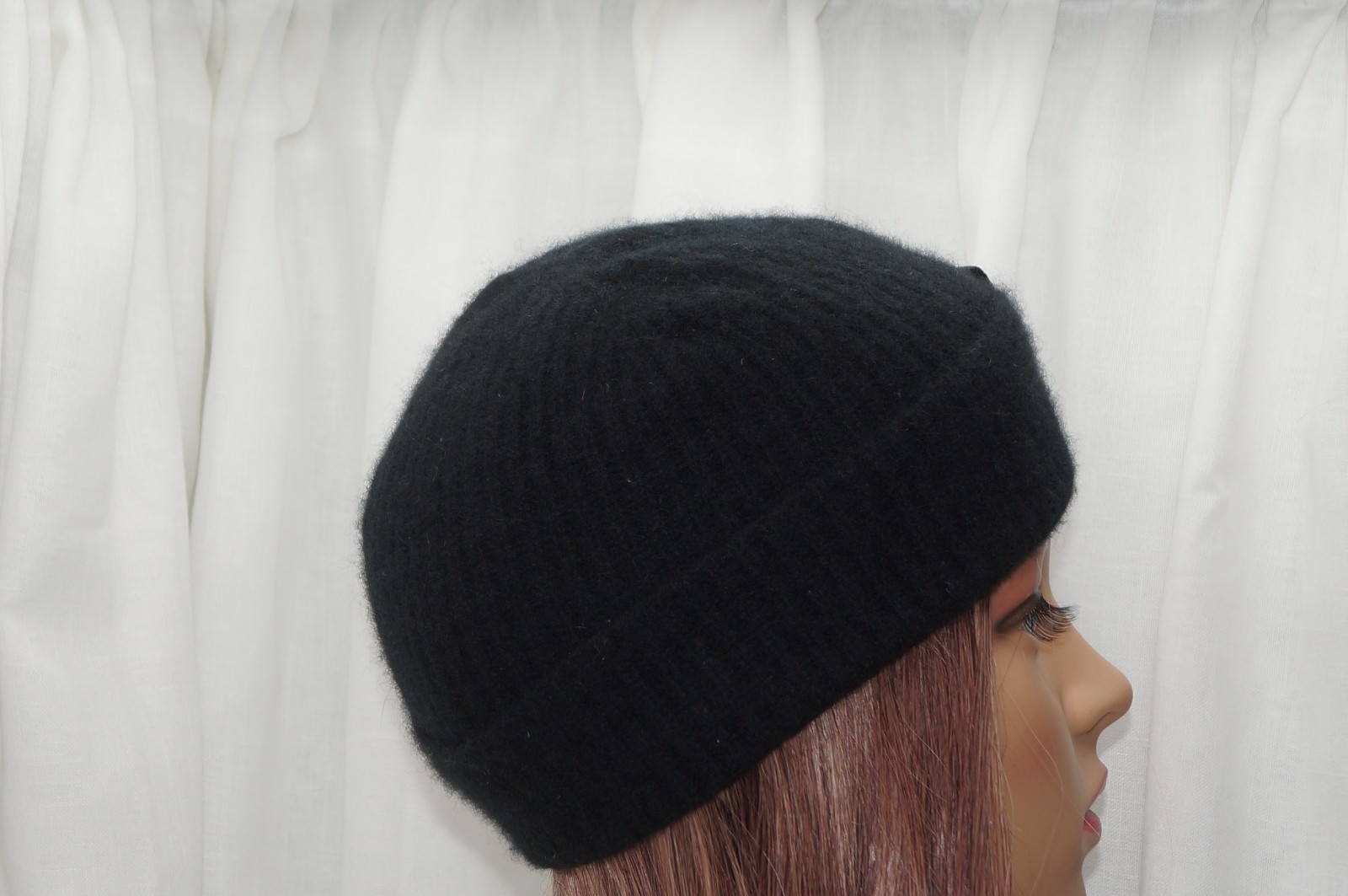 100% Cashmere Calvin Klein Black Cap Beanie
