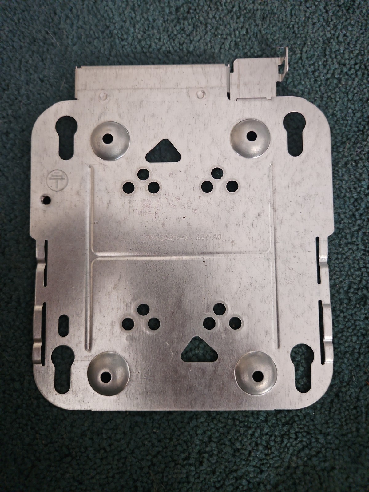 Cisco 700-26425-03 WAP Mounting Bracket With Mount