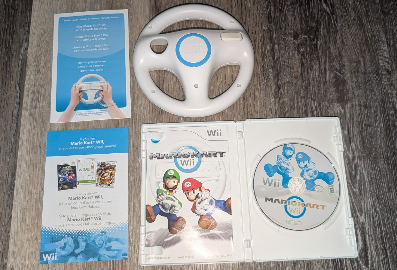 Nintendo Mario Kart Wii (Wii) Complete Game w/ Manual & Wii Wheel