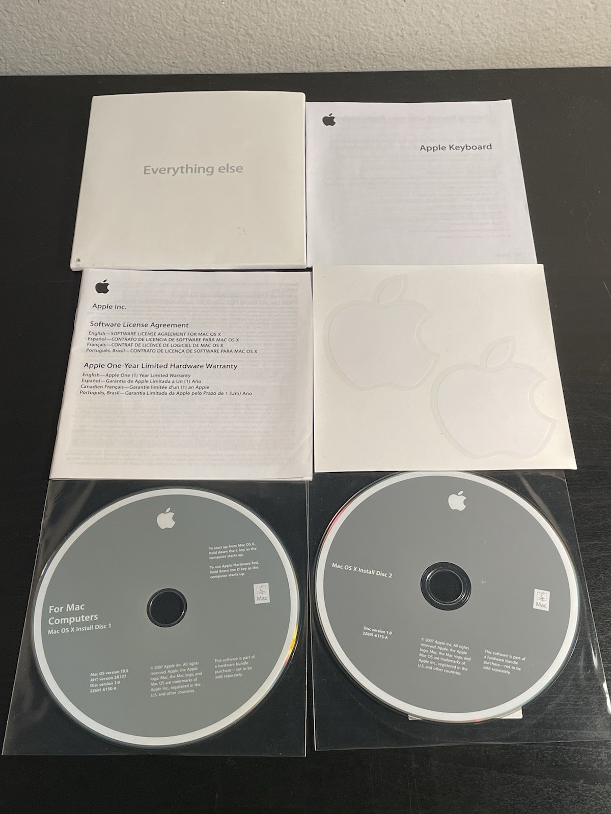 Mac OS X for Mac Computers V 1.0  Install Discs 1 & 2, 2007 CD + Stickers Apple