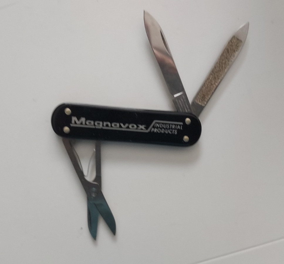 Vintage Magnovox Industrial Products Multipurpose Folding Pocket Tool/Nail