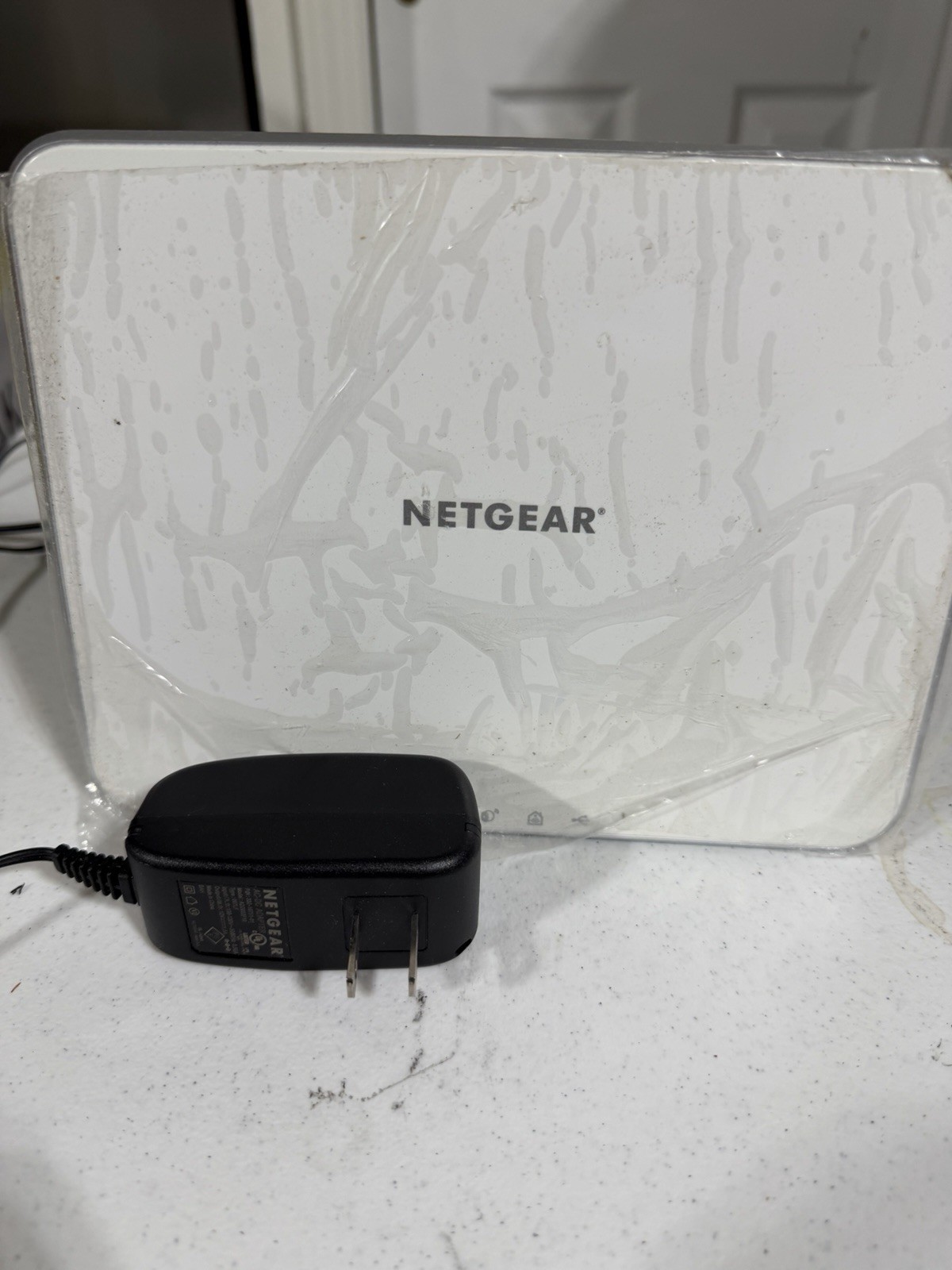 NETGEAR Arlo VMS3230-100NAS SmartHub Base Station w/ OEM Power Adapter Tested