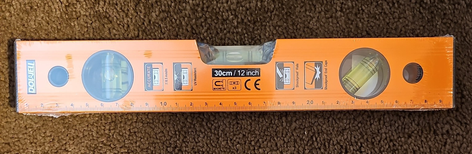 Magnetic Level with Metric Scale, Free Ship