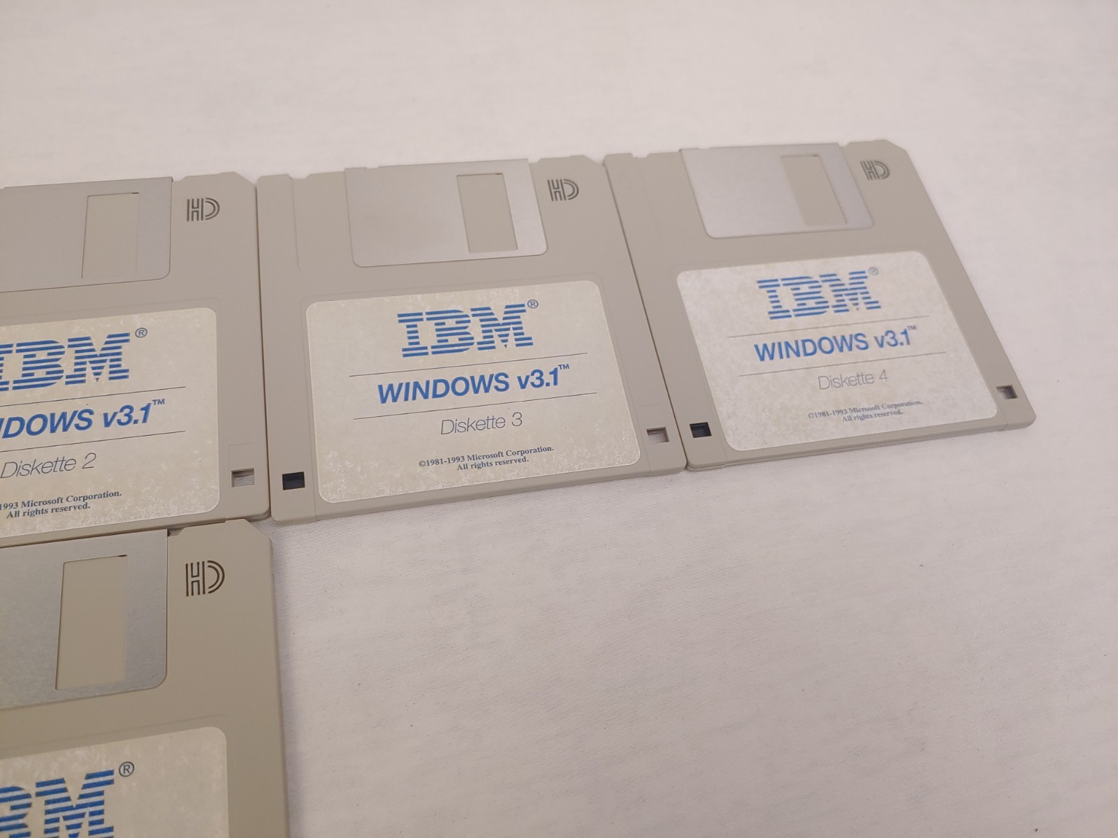 IBM branded Microsoft Windows 3.1 & PC DOS 6.1 Floppy Discs 3.5" OEM
