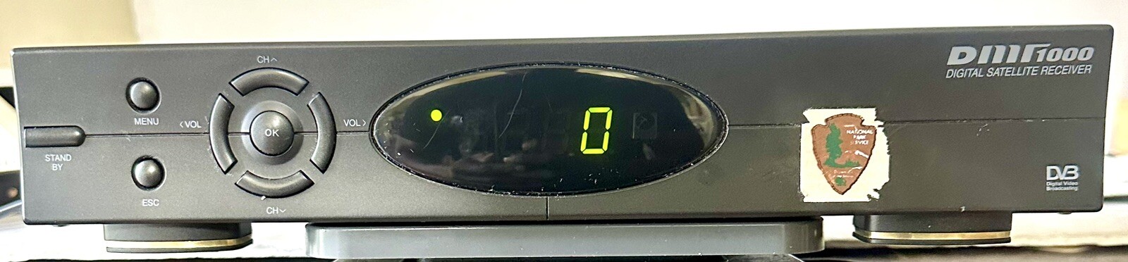 Digital Video Broadcasting DMT1000 Digital Multimedia Satellite Receiver