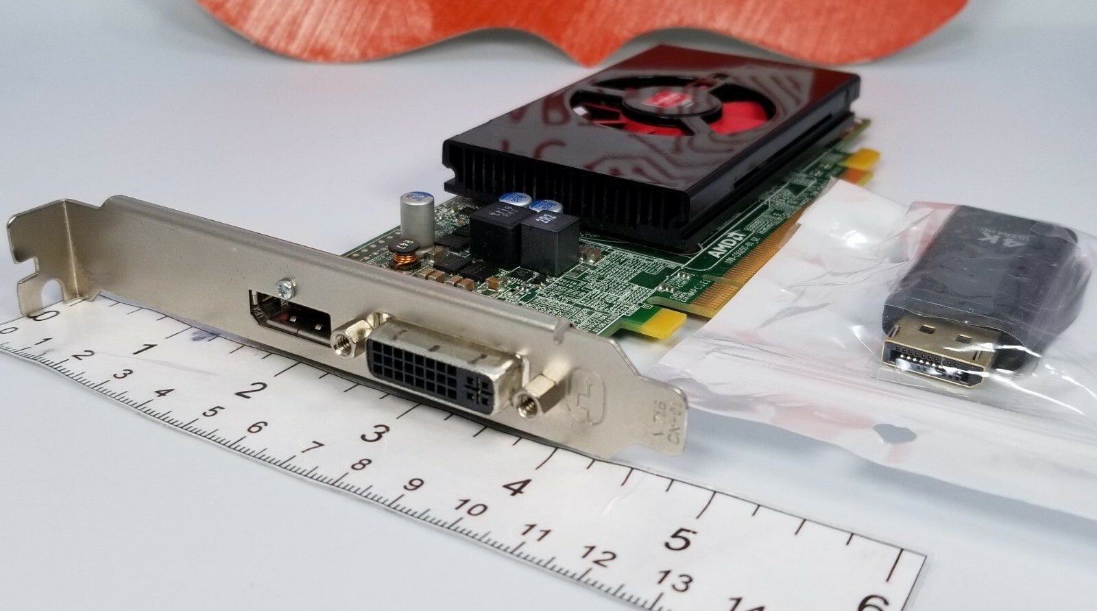 AMD 1GB PCle x 16 DVI DisplayPort HDMI Adapter HD 8570 Windows 10 Video Card