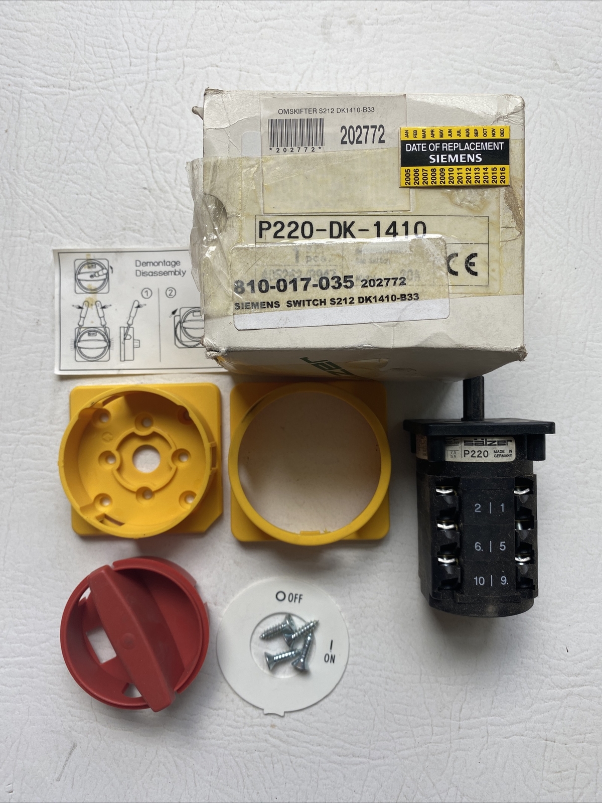 NEW Salzer P220 Switch P220-DK-1420