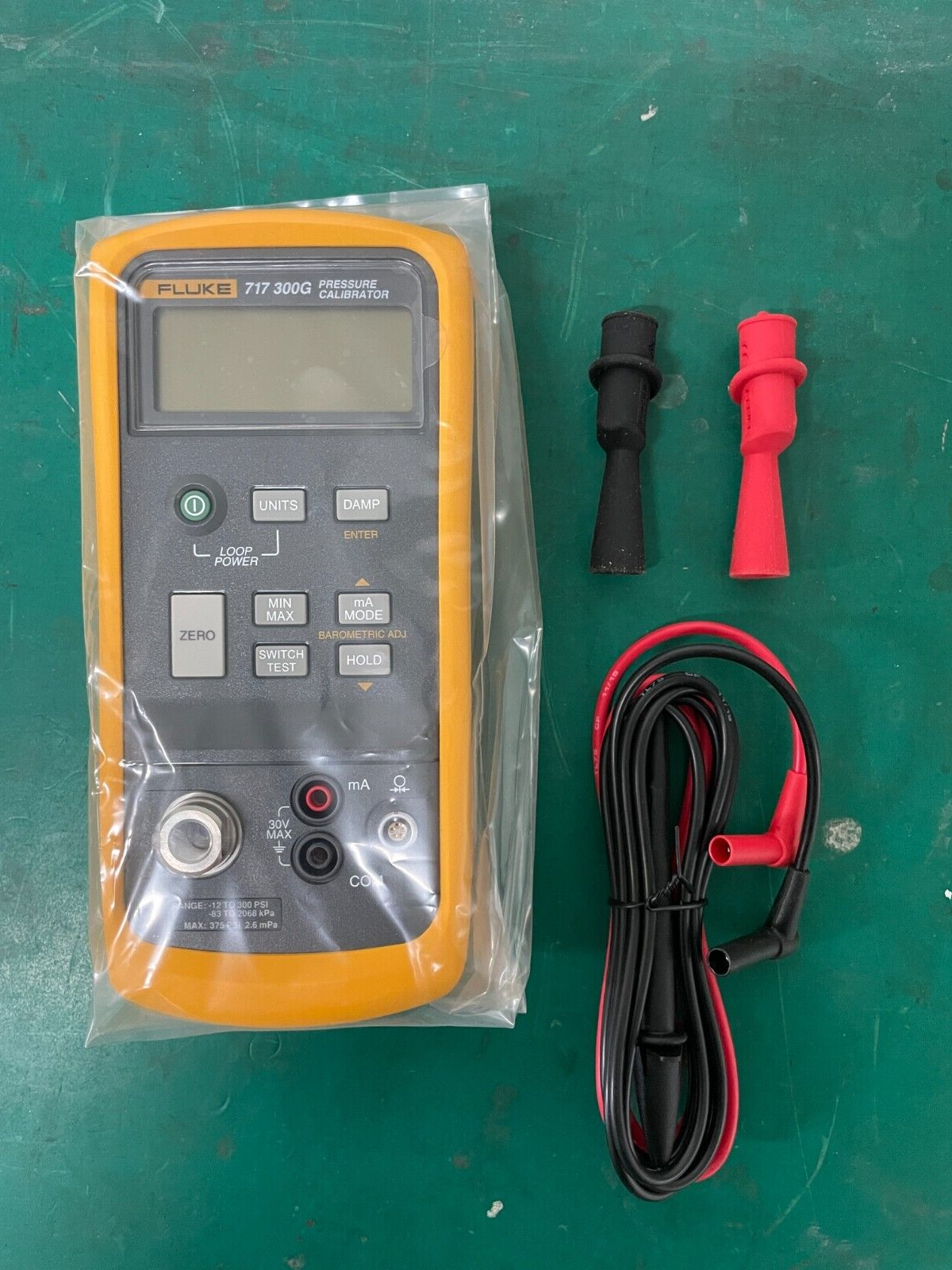 Fluke 718-300G Pressure Calibrator