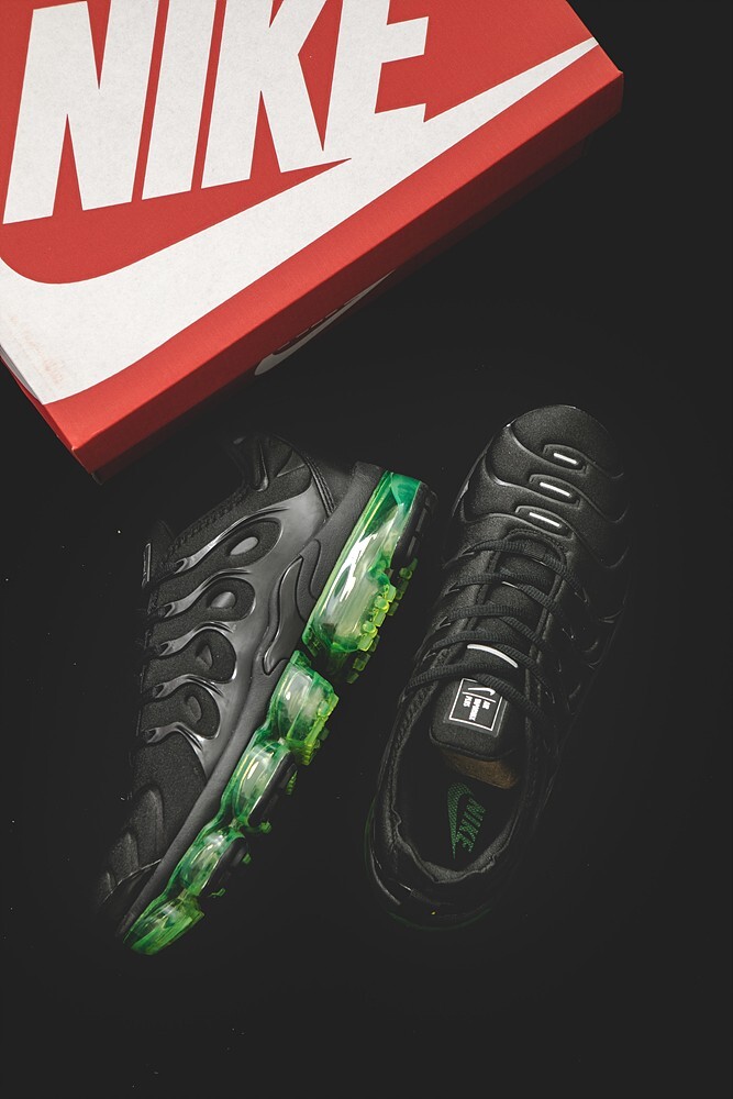 New Nike Air VaporMax Plus 924453-015 Black and green Men's sneakers US size