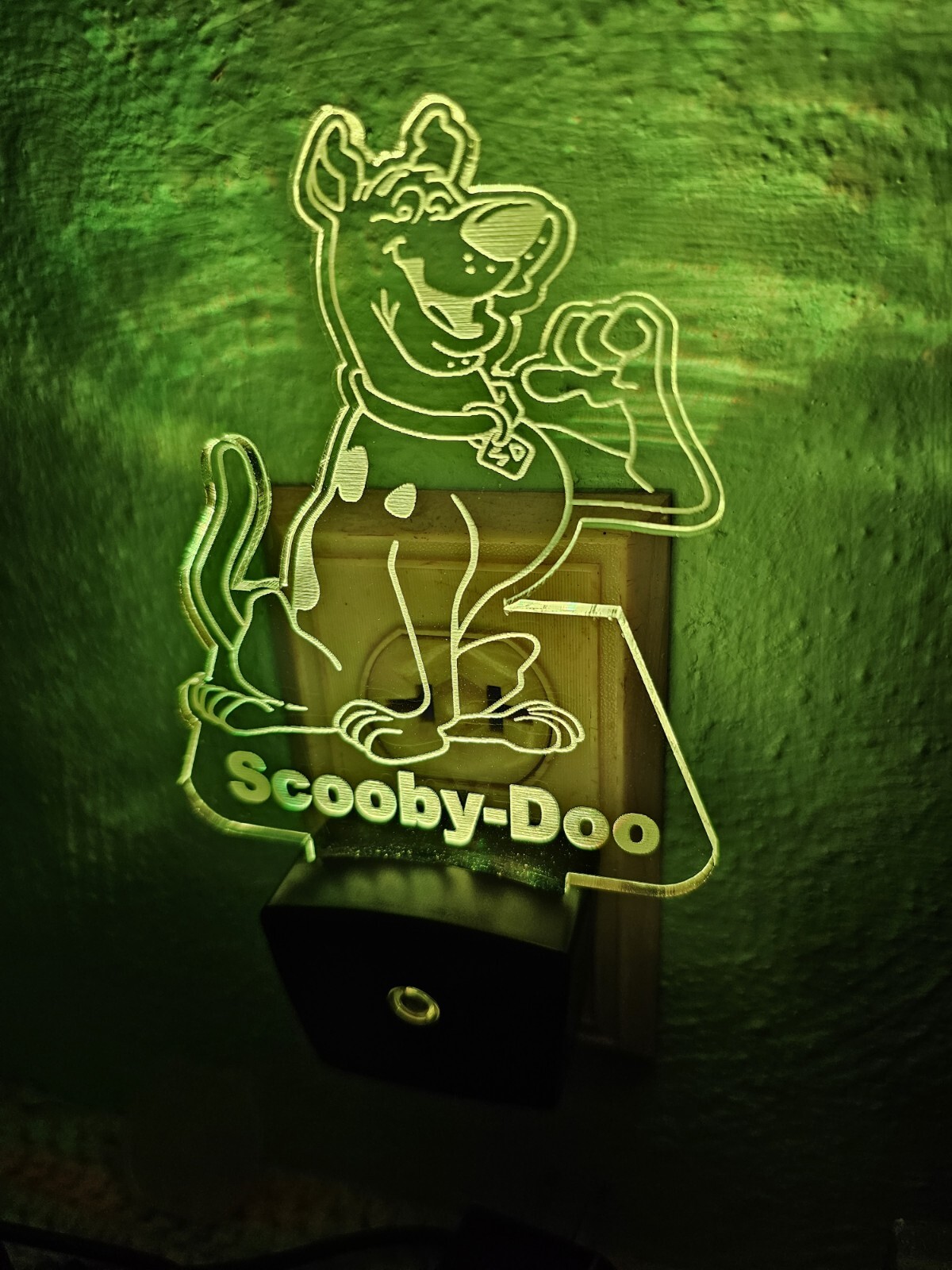 Scooby-Doo Color Changing Plug In The Wall Night Light Made In U.S.A