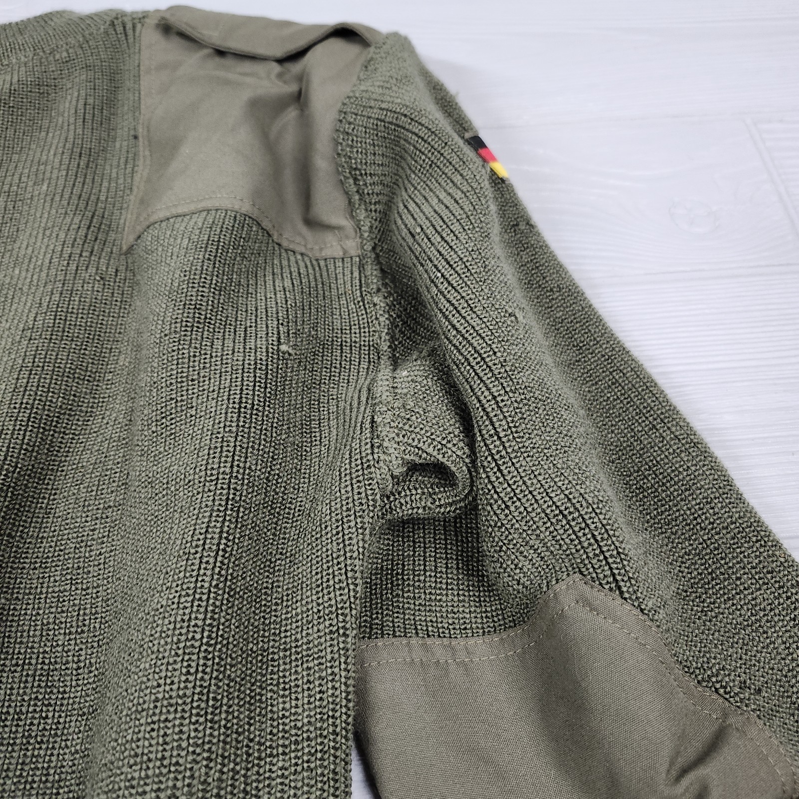 German Military Commando Sweater Pullover Flags Wool Blend H50 Size L Distressed