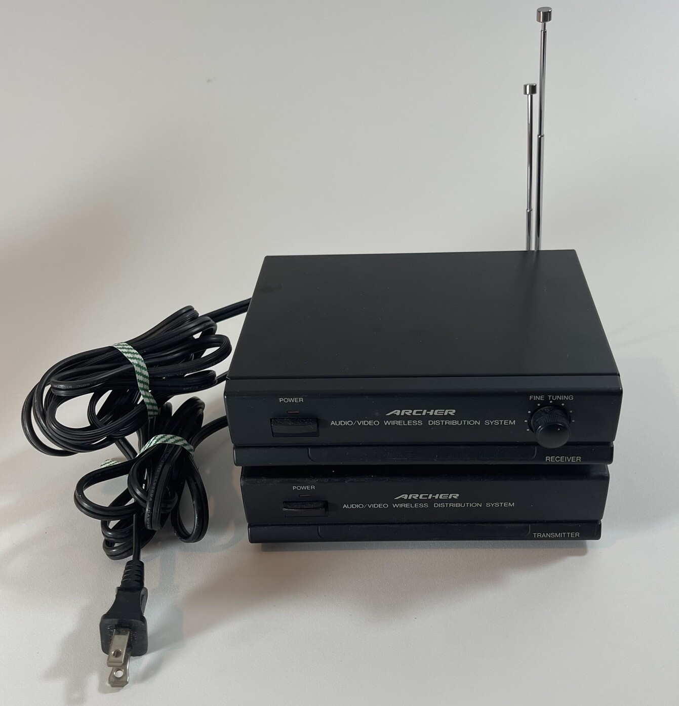 Archer 15-1958 Audio/Video Wireless Distribution System Receiver and Transmitter