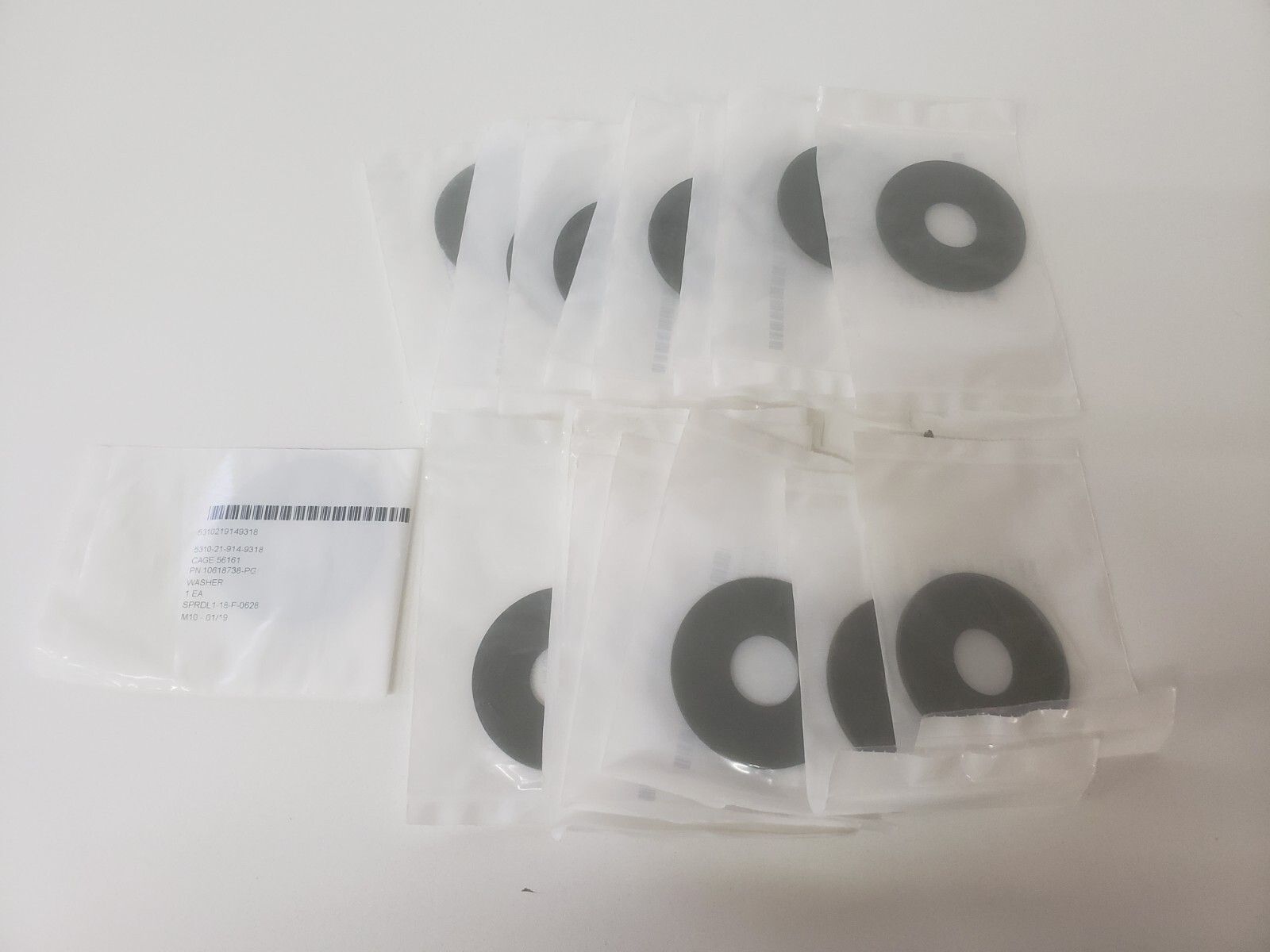 LOT of 17 - NOS Washers 10618738-PG  5310-21-914-9318