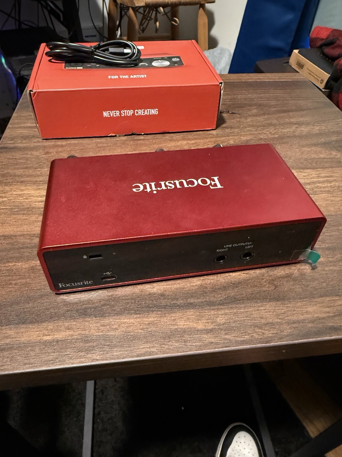 Focusrite Scarlett 2i2 3rd Gen. 2-Channel USB Audio Interface - MOSC0025