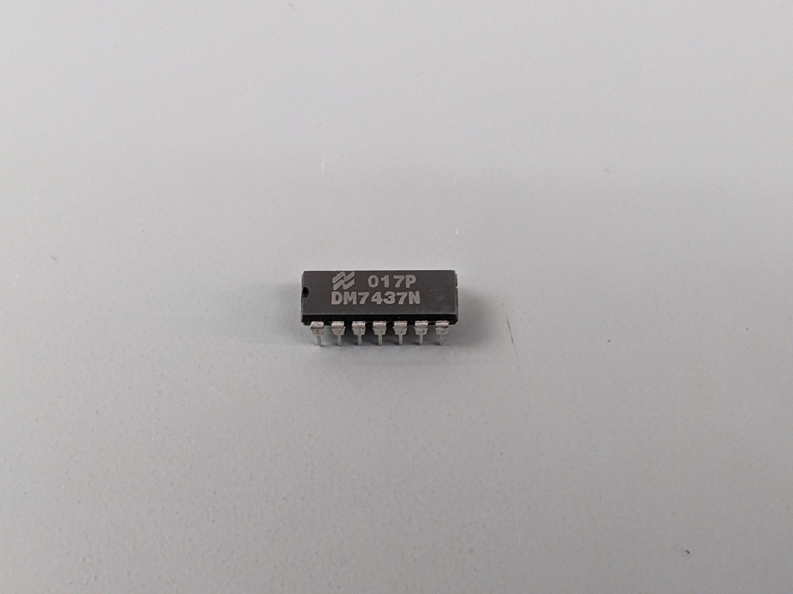 (10) DM7437N Quad 2-Input NAND Buffer ICs