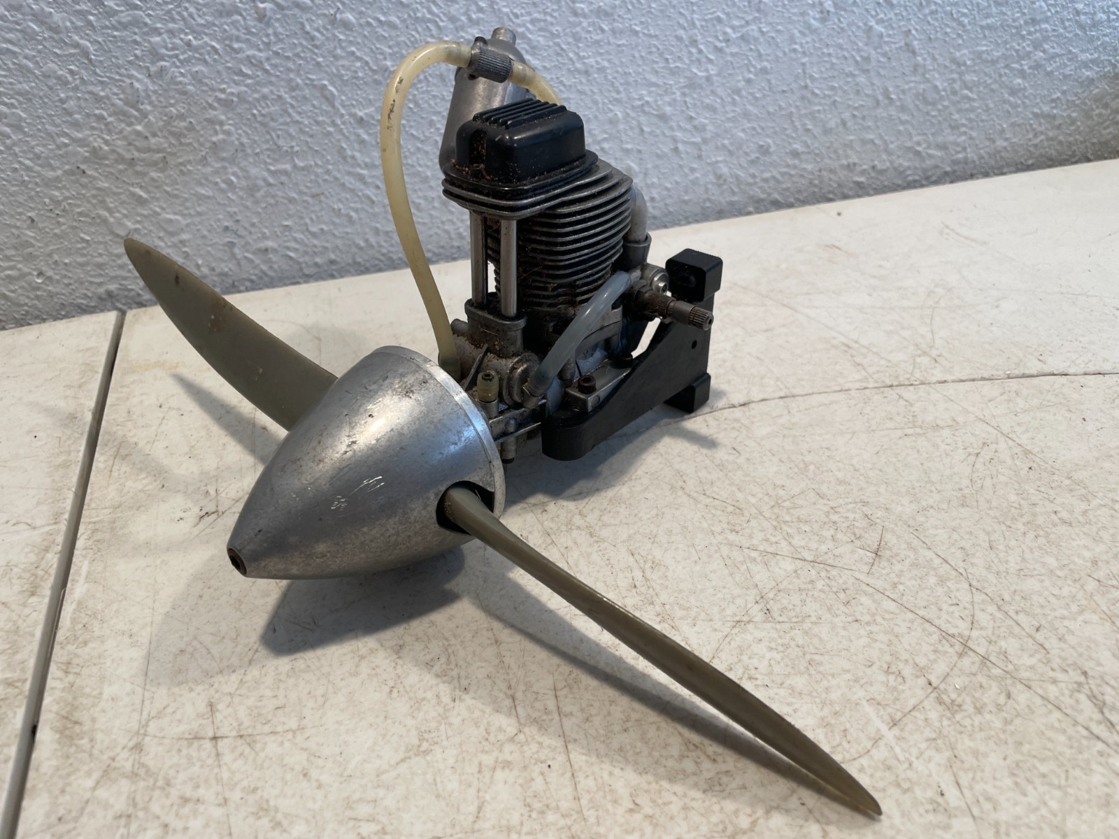 Vintage YS Yamada 4-Stroke RC Airplane Glow Engine .53/.61? Japan w/ Muffler