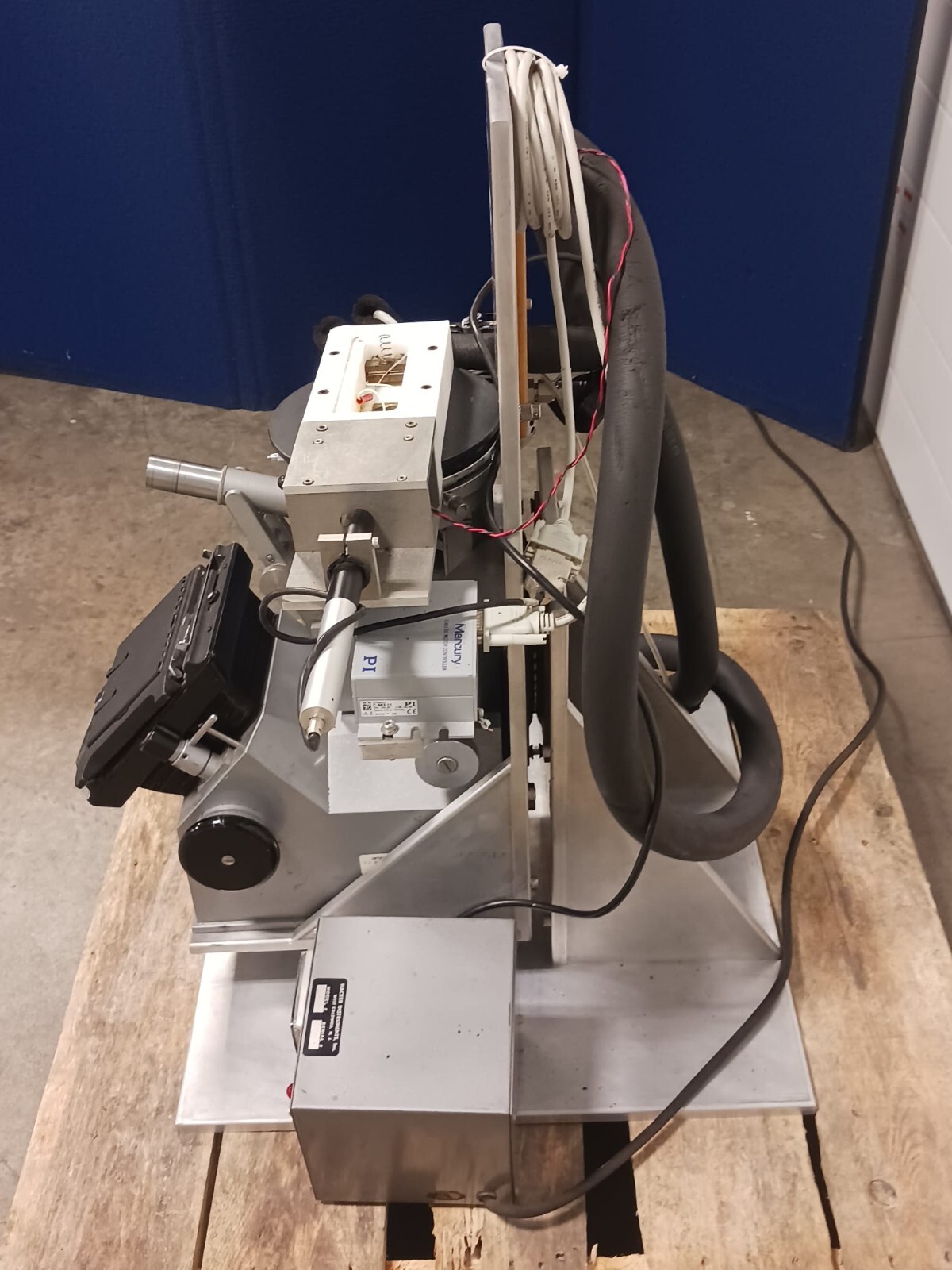 Reichert William J. Hacker Microscope w/PI Mercury C-863.11 DC Motor Controller