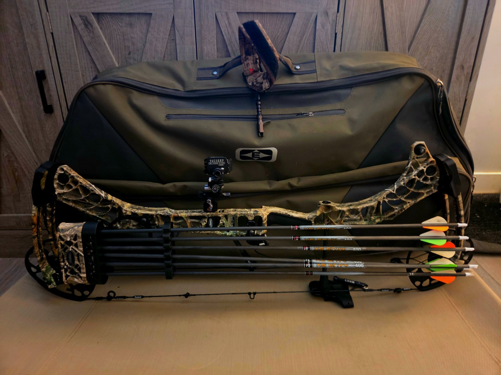 Matthews VX3 Bow 33 camo complete package