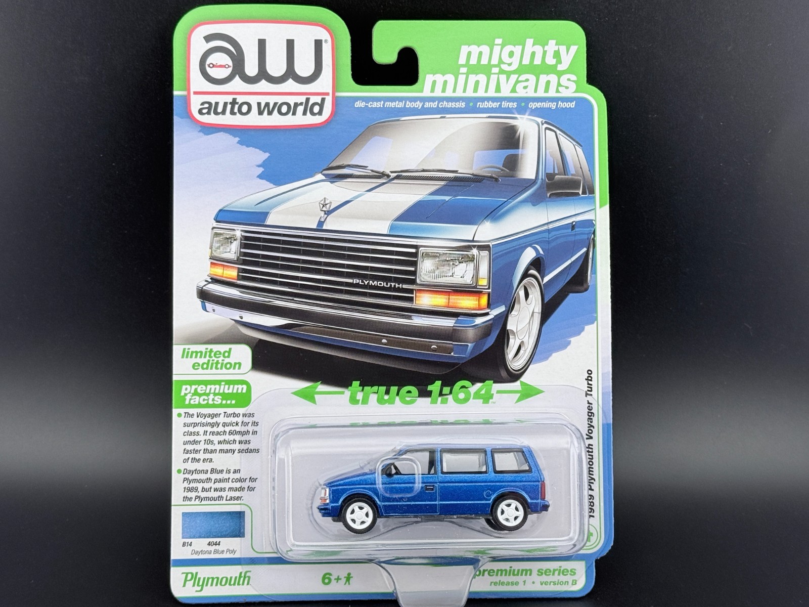 Auto World 1989 Plymouth Voyager Turbo Daytona Blue 64532 B 1/64