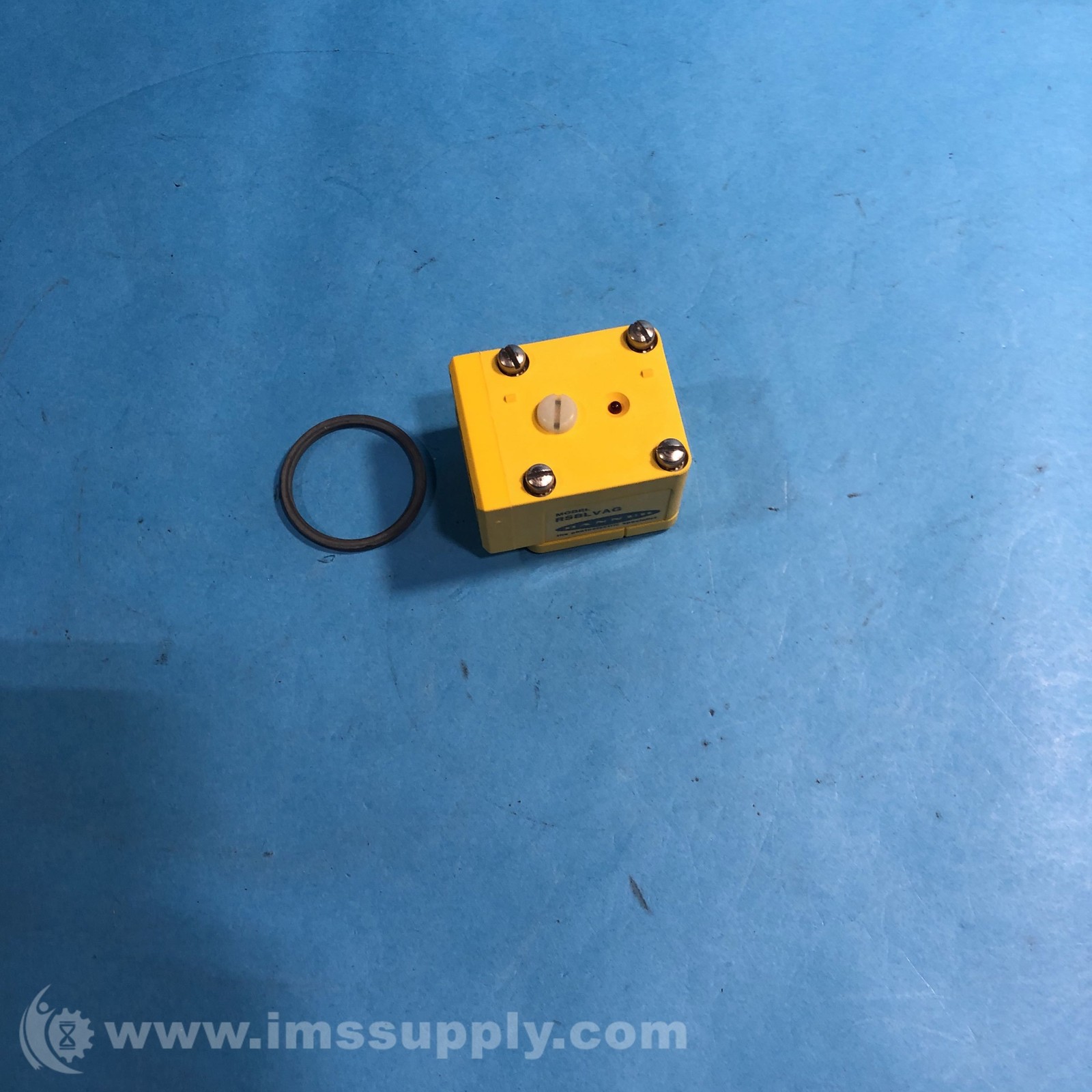 Banner RSBLVAG Photoelectric Sensor FNIP