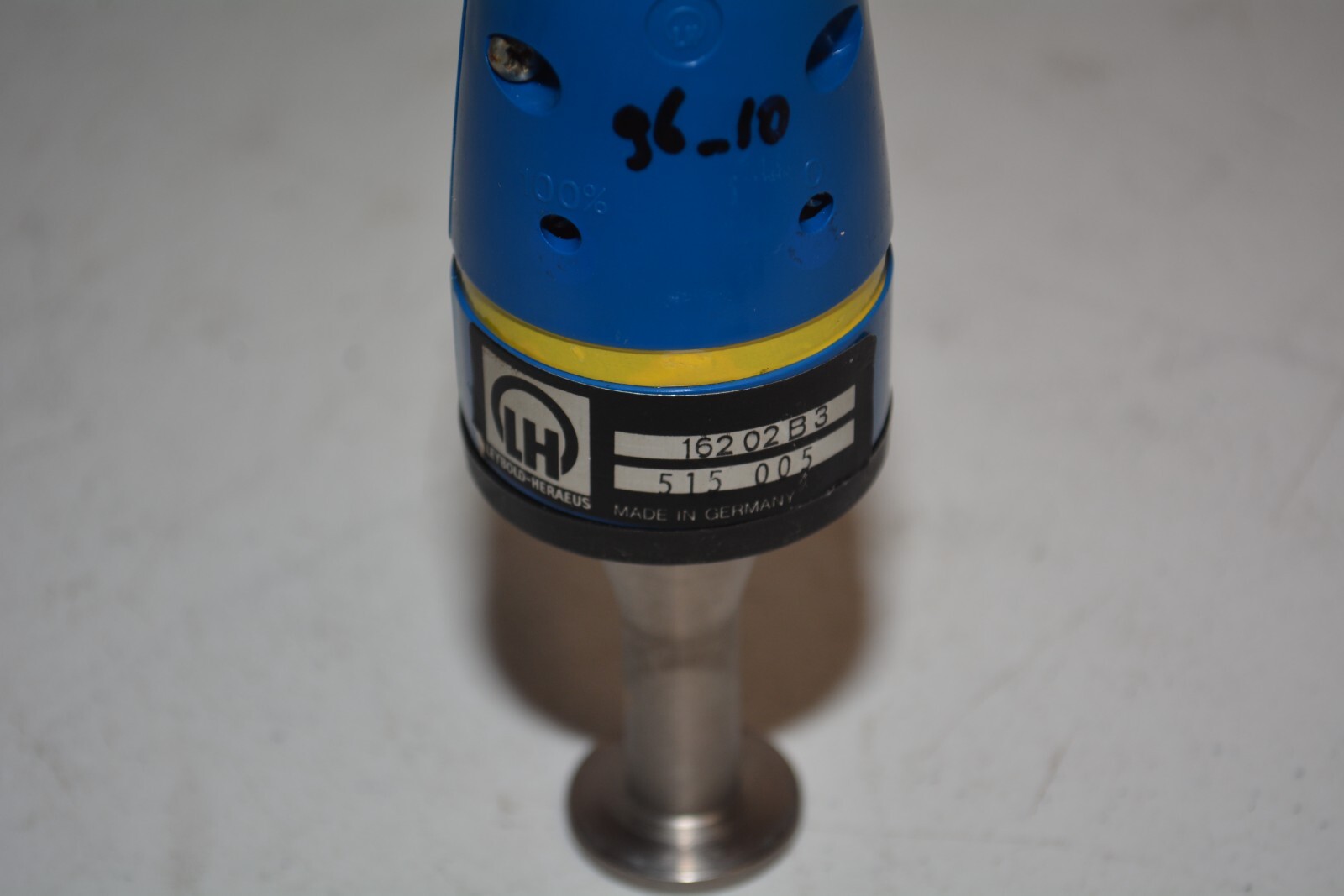 Leybold Heraeus 162 02 B3 Vacuum Sensor #W4404