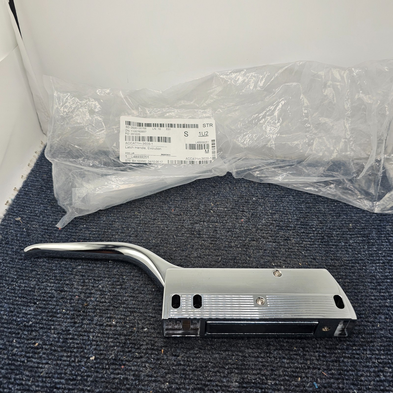 Component Hardware Group AccuTemp AT1H36091 Latch Assembly R26 Series