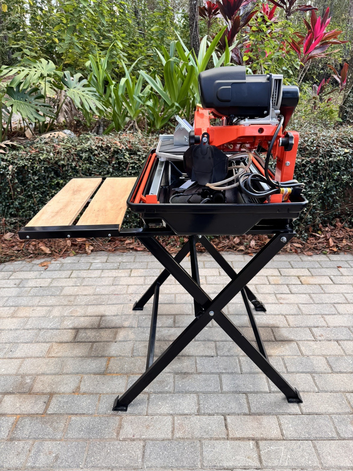 Norton Clipper CTC705 7" Tile Saw with Premium Stand