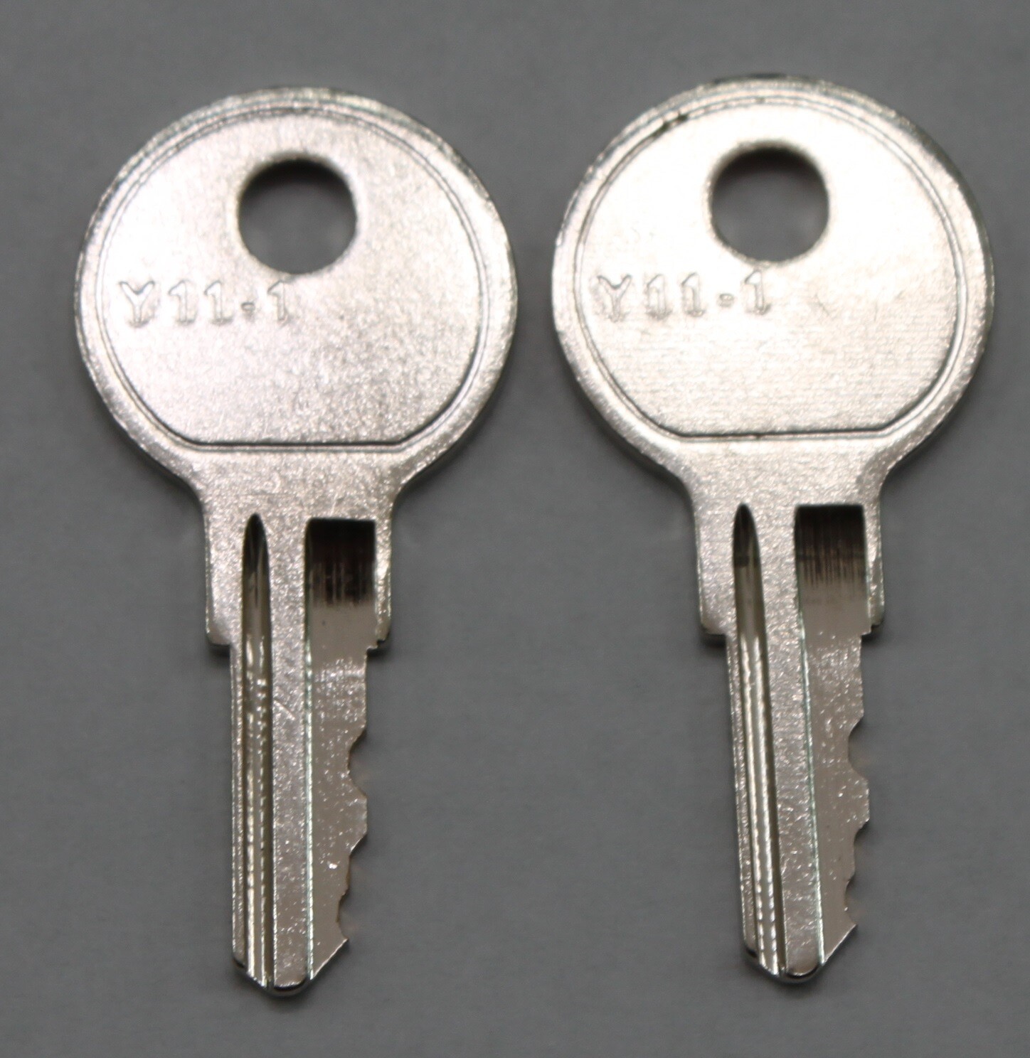 2 keys cut to your TRUCK TOOL BOX key code: H01-H10 Kabolt & BetterBuilt