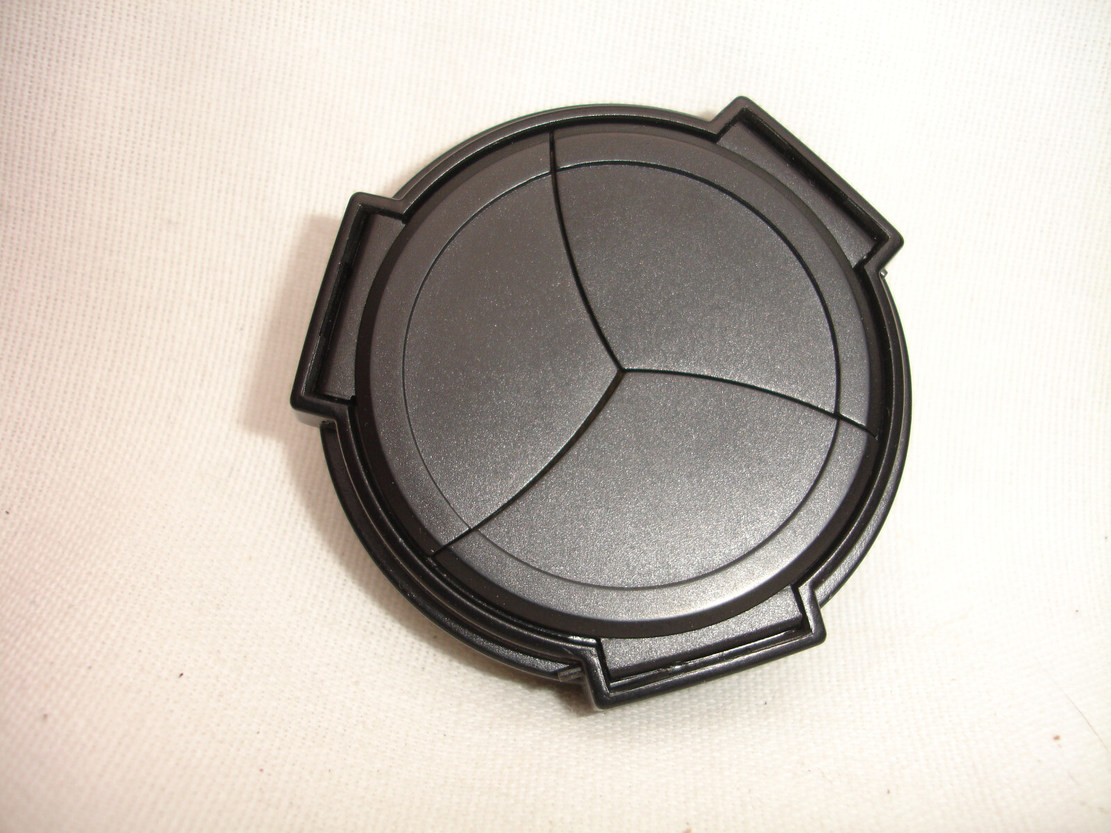 JJC ALC-GR3 GR3 Auto Lens Front Cap GR III camera