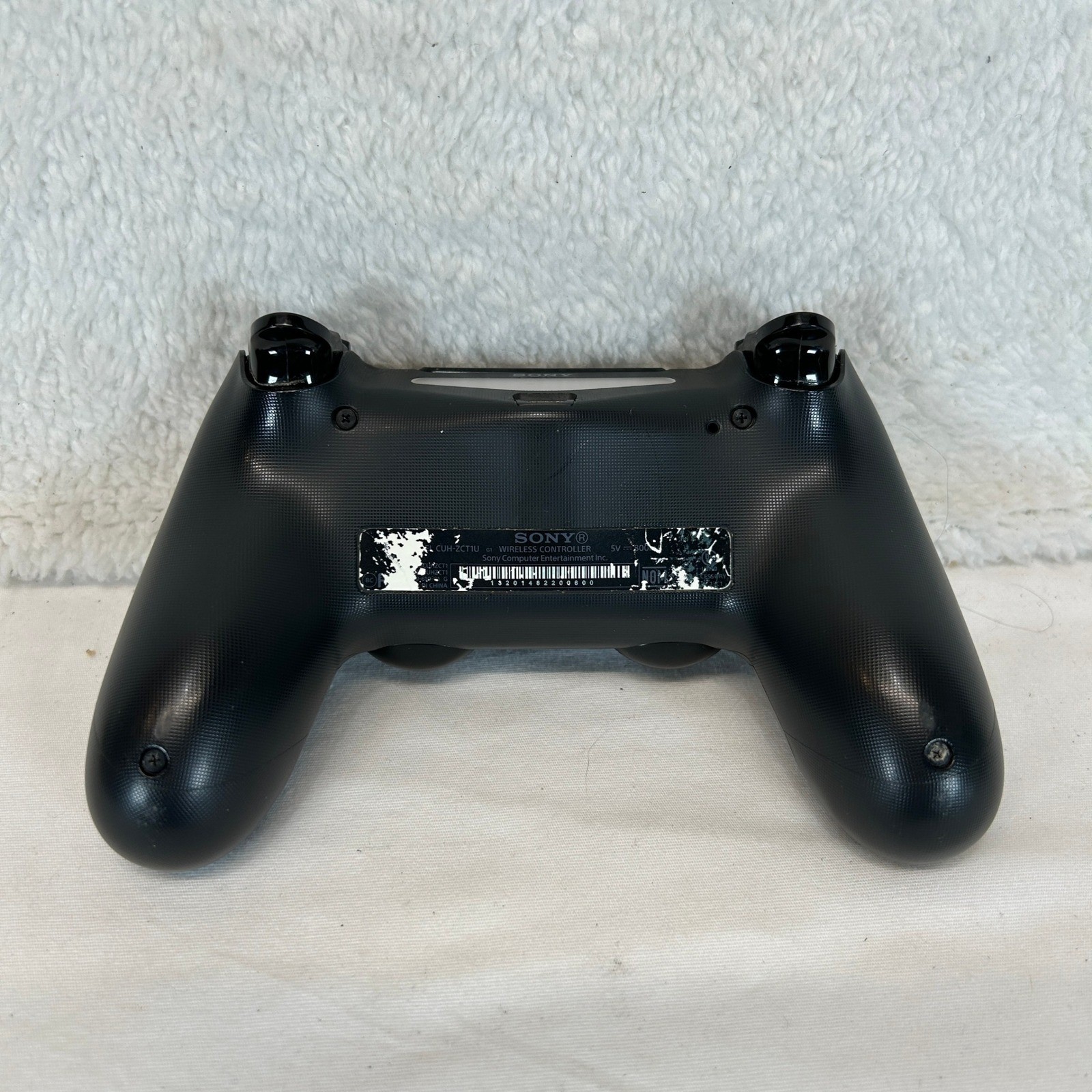 2 Sony PlayStation DualShock 4 Wireless Controllers & Energizer Charging Station
