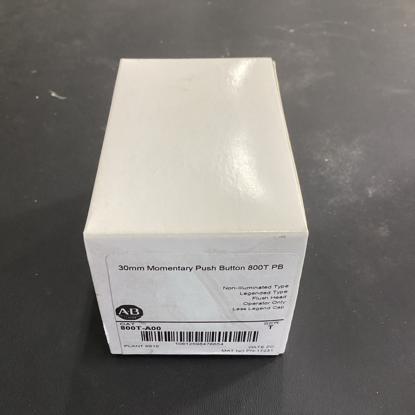 ALLEN BRADLEY 800T-A00 PUSH BUTTON SERIES T, NEW SEALED