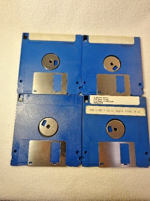 APPLE II GS Software -MAVIS BEASON TEACHES TYPING, MATH BLASTER PLUS, & MAD LIBS