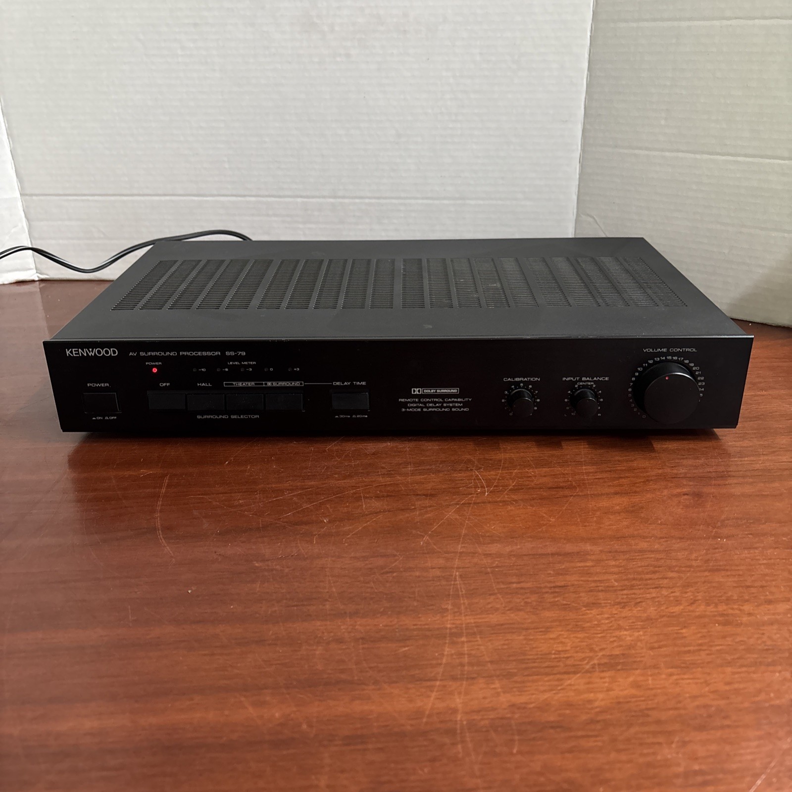 Kenwood SS-79 Digital Delay 3-Mode AV Surround Sound Processor***Turns On