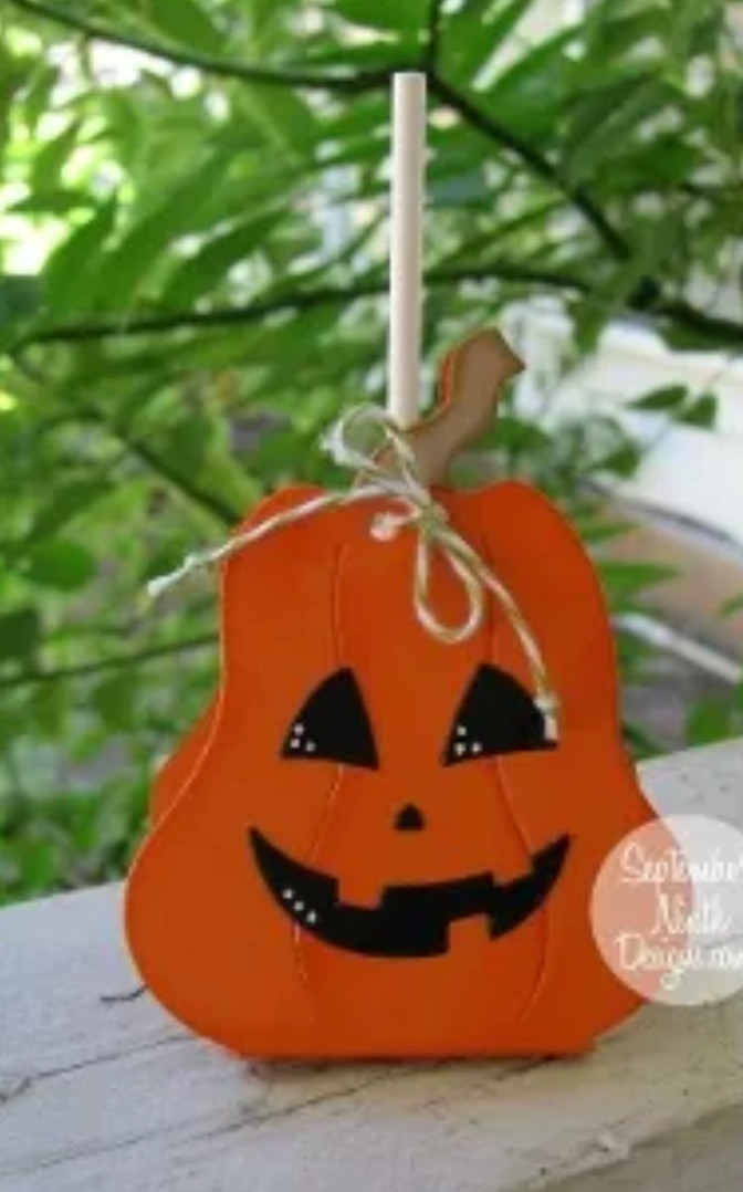 My Creative Time Pumpkin Lollipop Holder Die Set